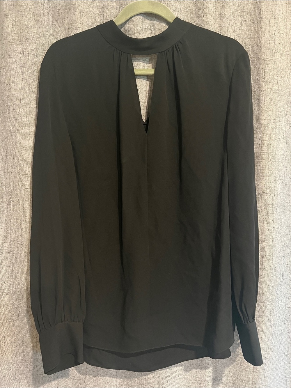 Theory Black Long-Sleeve Keyhole Neck Blouse, XL